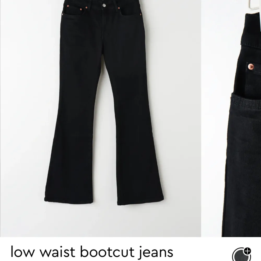 Säljer mina svarta Lågmidjade bootcut jeans från Gina tricot. Säljer då de inte används inköpta förra månaden. Nyskick. Jeans & Byxor.