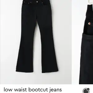 Säljer mina svarta Lågmidjade bootcut jeans från Gina tricot. Säljer då de inte används inköpta förra månaden. Nyskick