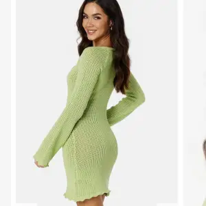 Grön superfin stickad klänning från bubbleroom💚💚 aldrig använd