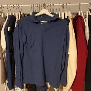 Ralph lauren långärmad piké - Bra skicka knappt använd Passar S och M.