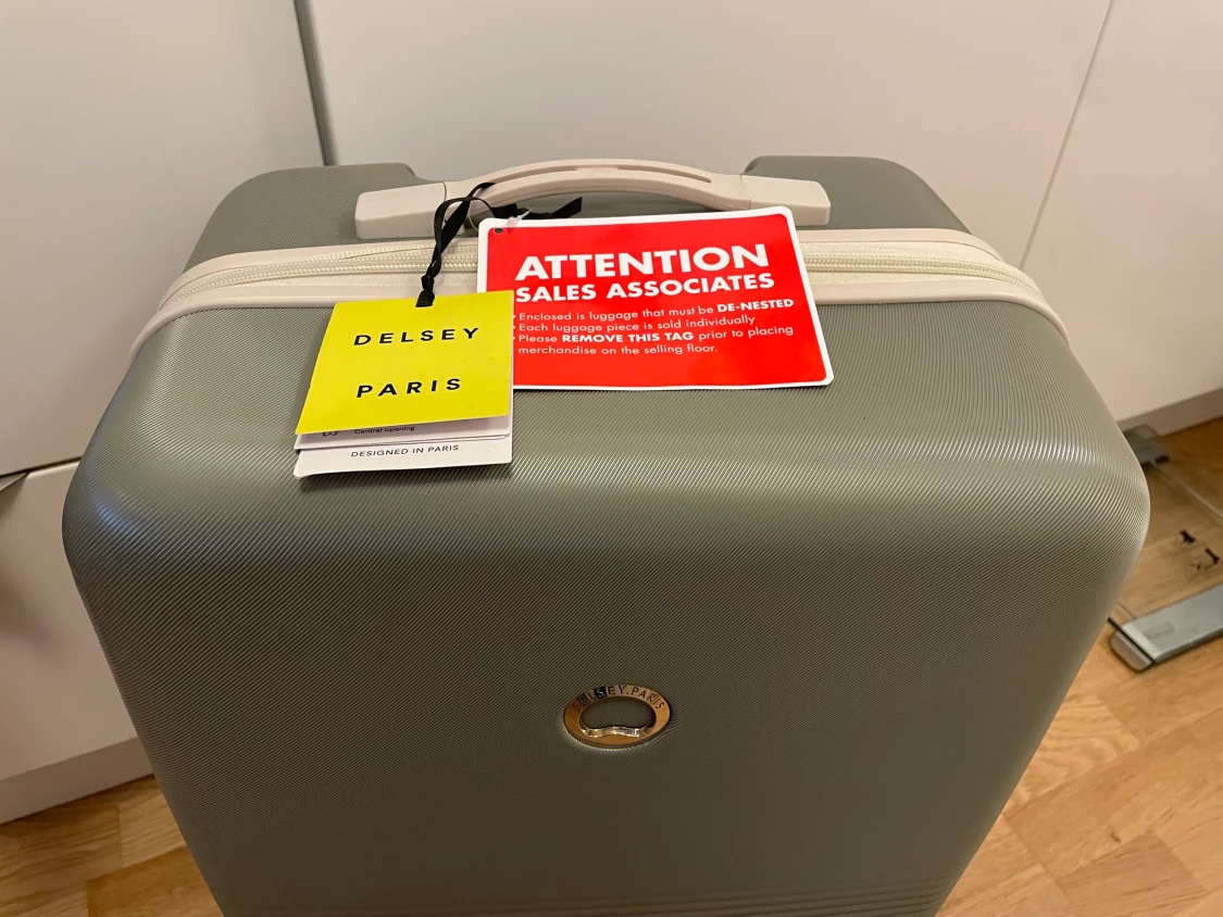 DELSEY Paris/ ny resväska / grön (khakifärgade) / strl 40*63 - 90