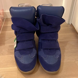 isabel marant bekett - isabel marant bekett sneakers. great condition. size 39