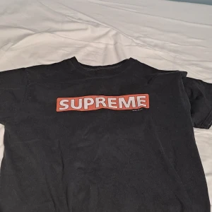 Supreme - Säljer för aldrig använder 