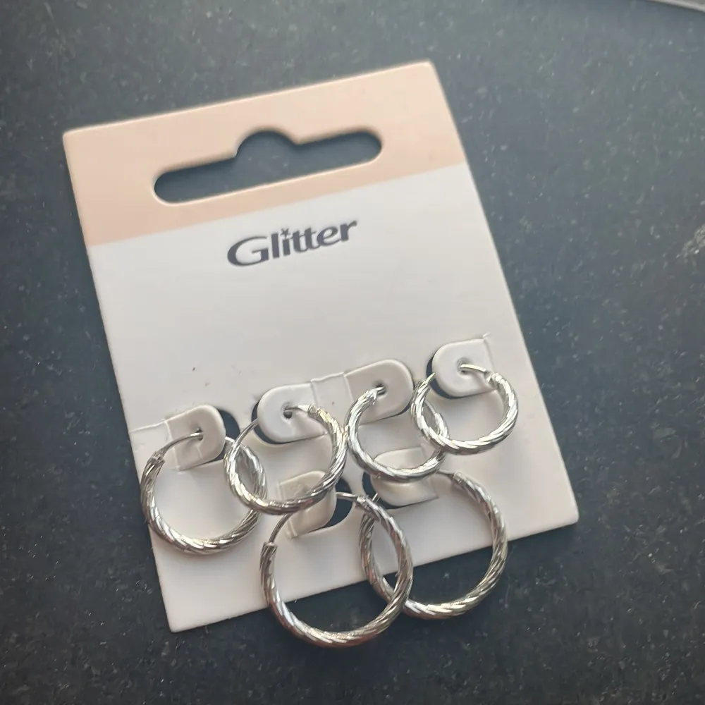 3-pack örhängen i silver. Aldrig använda💕. Accessoarer.