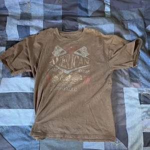 Vintage T-shirt  - Otorlig fin solblekt tröja med inga onödiga defekter. Dm vid frågor