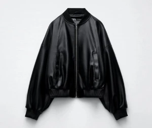 Zara bomber jacka  - Tänker sälja min fina jacka från zara som är eftertraktad, och är som nyskick. Använd fåtal gånger och den är i stl m men passar s 🫶🏻