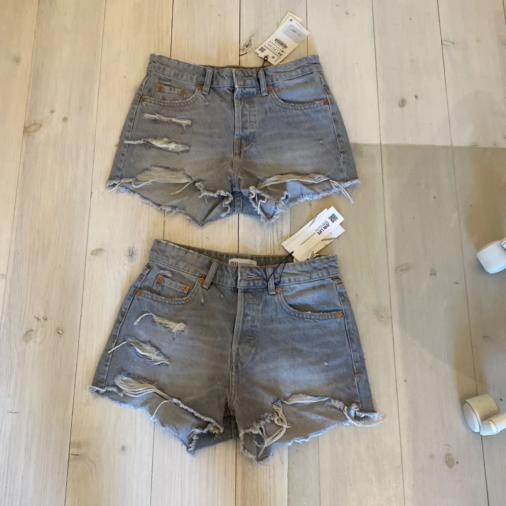 Jeansshorts från Zara köpt i fel storlek så säljer de❤️Aldrig använt!skriv för fler bilder. Shorts.