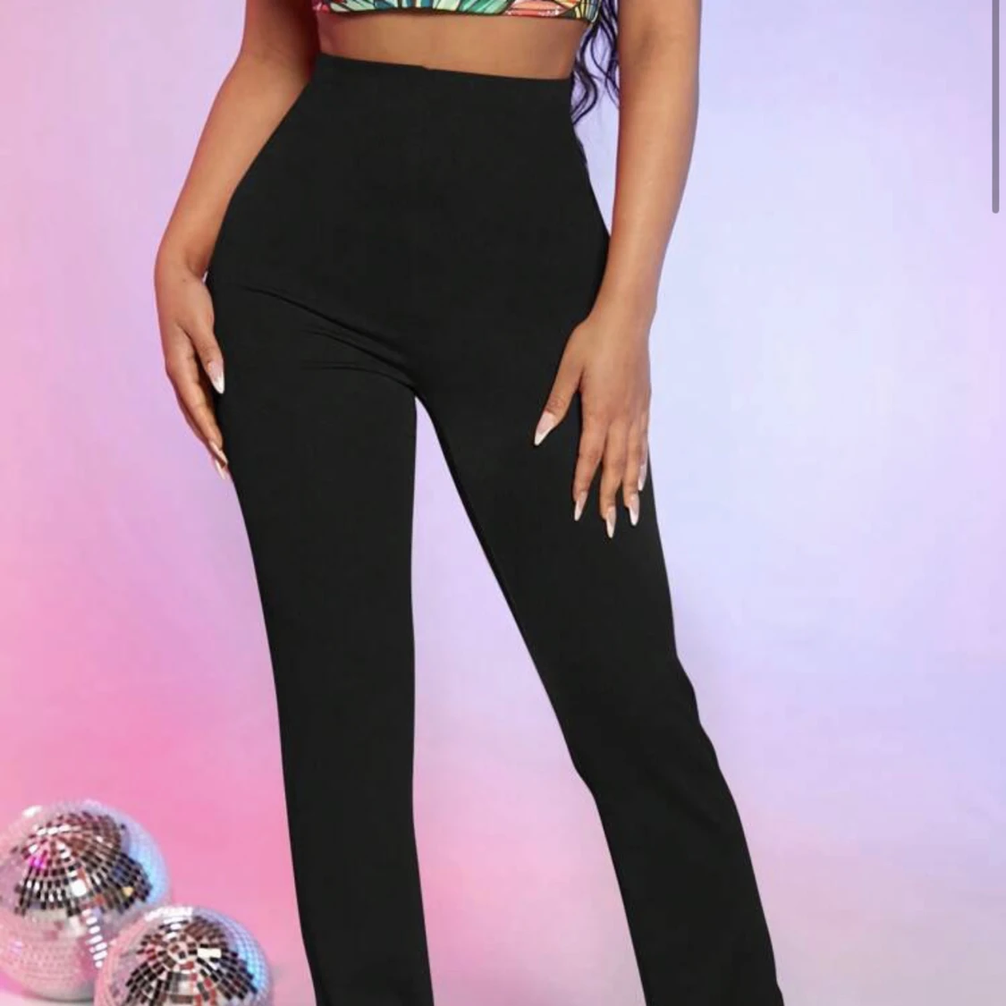 Svarta tajts med slits