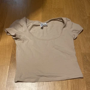 crop top  - En cute tight crop top