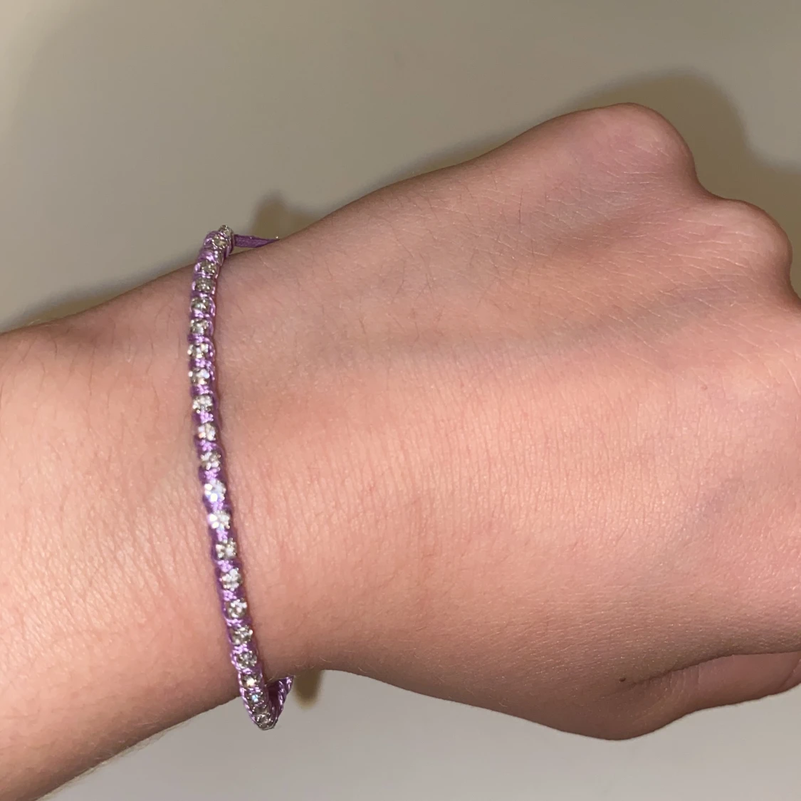 Lila armband billig - 90