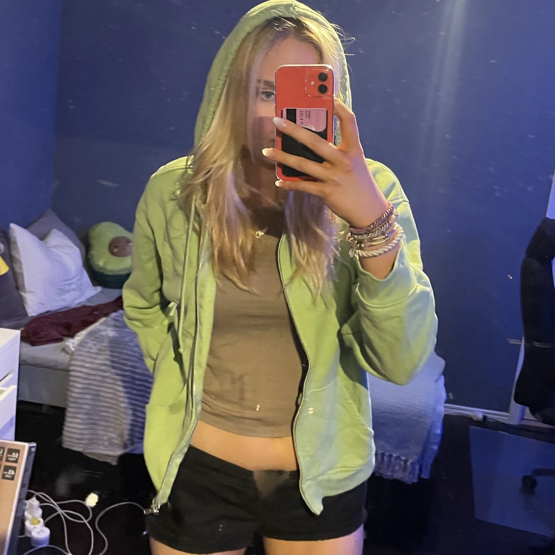 Grön huvtröja  - 90