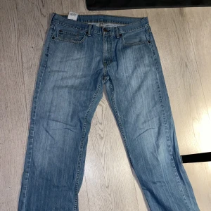 Vintage Levis Jeans - Vintage Levis 559. Storlek W32 L32. Mycket snygg wash. Änvänd ett fåtal gånger. 
