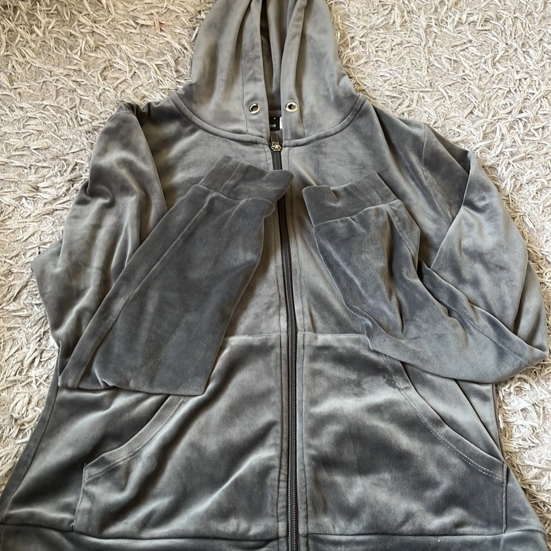 Tröja med dragkedja - 91