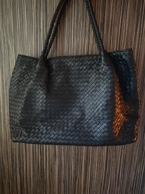 Bottega Venete Väska - Funderar på att sälja denna fina Bottega Veneta väskan🥰🥰