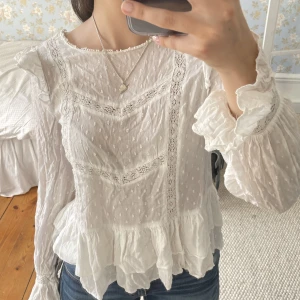 Zara blus - Superfin volangblus från zara