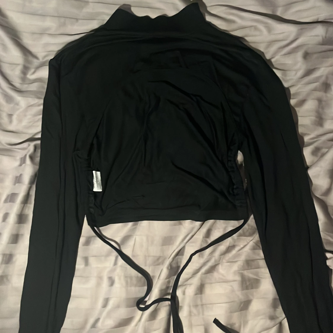 Tröja med öppen rygg  - 90