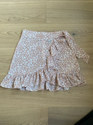 Kjol - Rosa kjol från Shein i storlek XS/S. Jättebra skick💓 