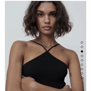 Zara topp - Säljer denna zara toppen, aldrig använd, storlek M ❤️