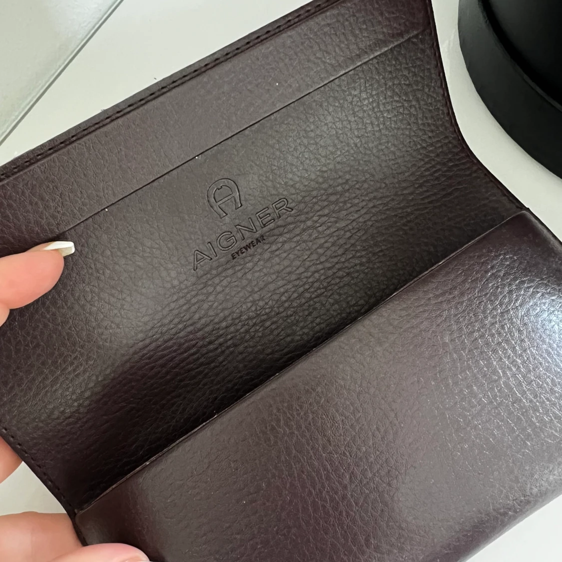 Aigner solglasögon  - 91