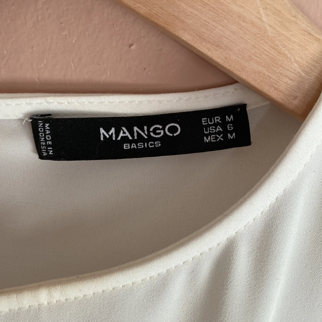 Vit sommarklänning till fest  - 90