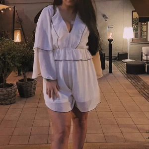 Jumpsuit från Zara - Strl 38. Använd en gång. 