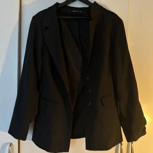 Oversize kavaj Gina Tricot storlek 38 - Nyskick, storlek 38 (oversize kavaj)