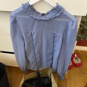 Blus från nakd  - Blus från nakd Storlek 38