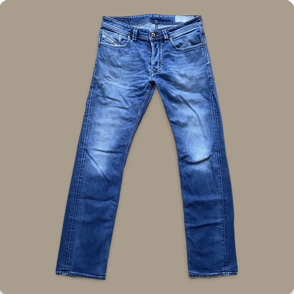 Fräscha vintage larkees ⚡️ skriv privat för fler frågor/bilder 🤝. Jeans & Byxor.