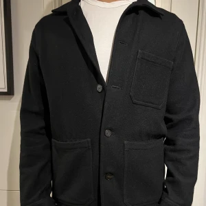 A day’s march overshirt - Skit snygg overshirt från A day’s march i strl M. Vill påstå att den är lite liten på mig därav säljer jag den.