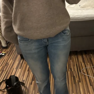 Ltb jeans  - Jättesnygga Ltb jeans, säljer då de är för långa. Modellen heter Valerie! Perfekt till hösten 🍂 