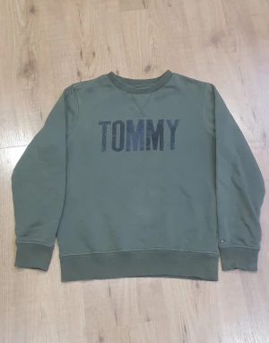 Tommy Hilfiger - Tommy himfiger  Brand hoodie  Good condition