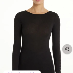 Intimissimi liknade tröja  - Säljer denna jättefina tröja som liknar intimisimi tröjorna väldigt mycket men den är från tezenis 🫶