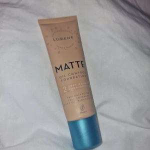 Foundation  - Helt ny och oanvänd foundation🦋 Nypris 159kr 