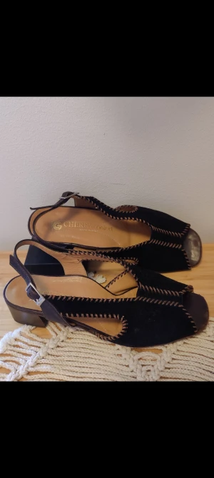 Sandaler från Italien ☀️ - Söta Sandaler från Italien i storlek 38