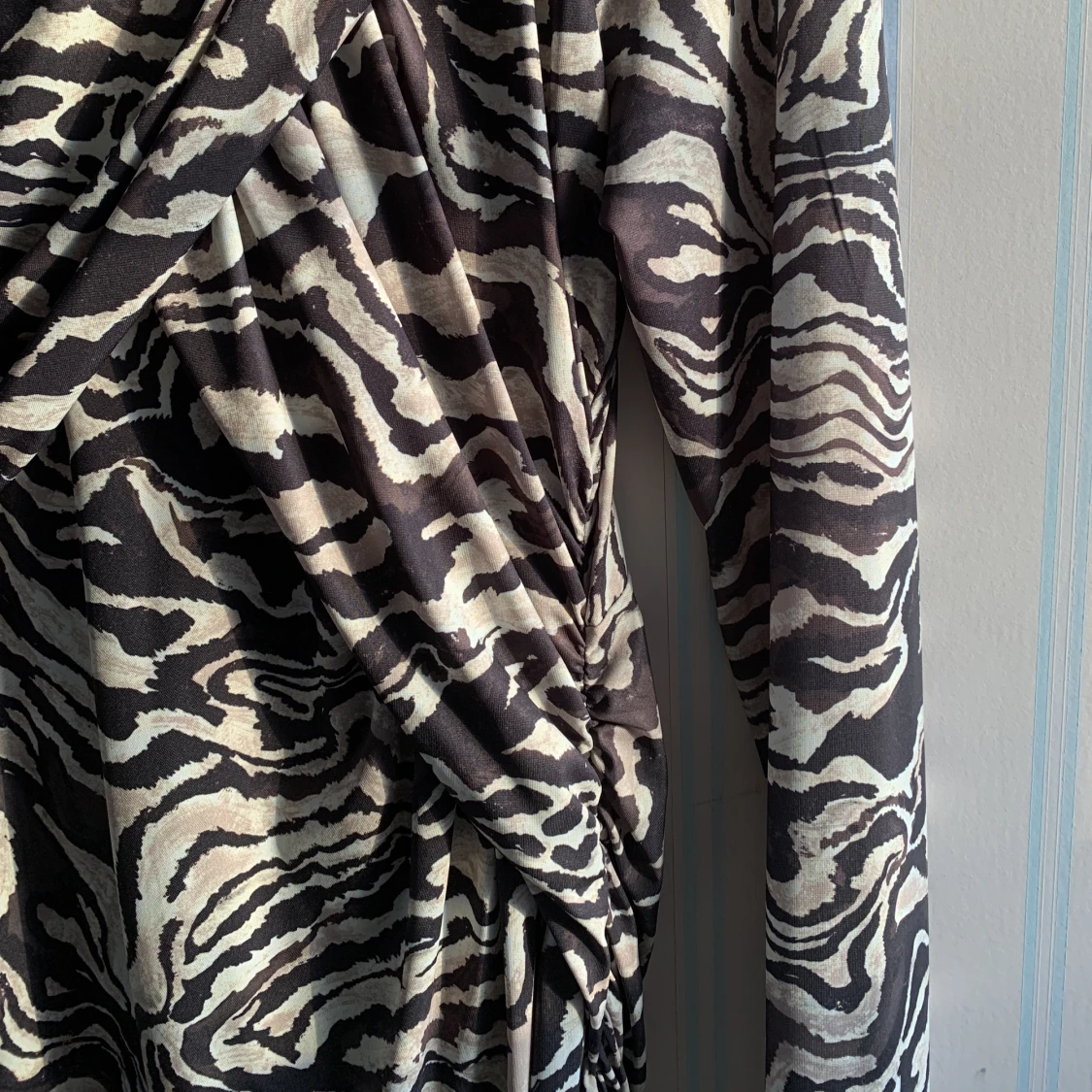 H&M klänning zebra - 90
