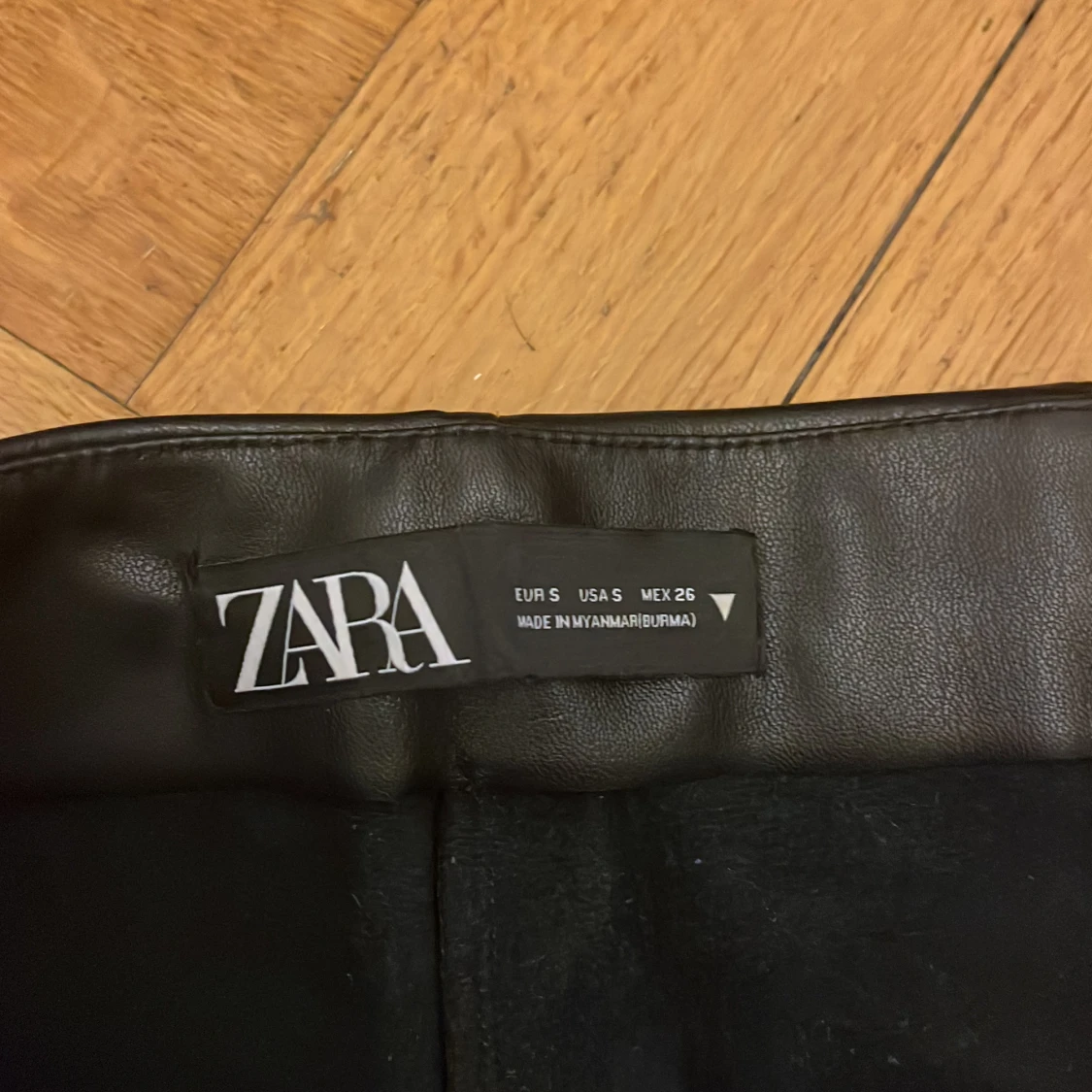 Zara skinnbyxor - 91