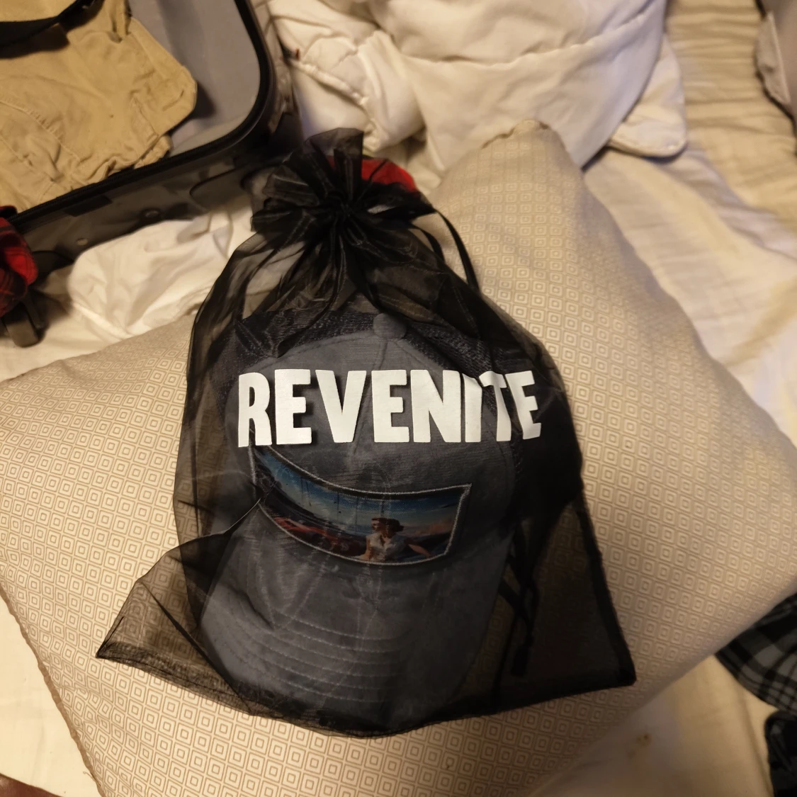 Monaco Aquamarine Velvet Cap - 90