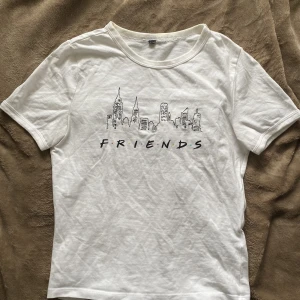 Friends tröja - Tröja som bara är använd en gång 💞