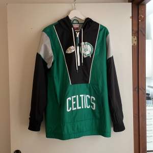 Boston celtics windbreaker i storlek s (herr) Superfint skick