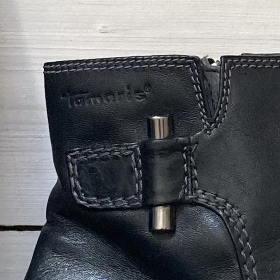 Snygga svarta boots med klack  - 90