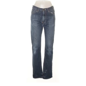 Blåa acne jeans - Blåa acne jeans i bra skick 