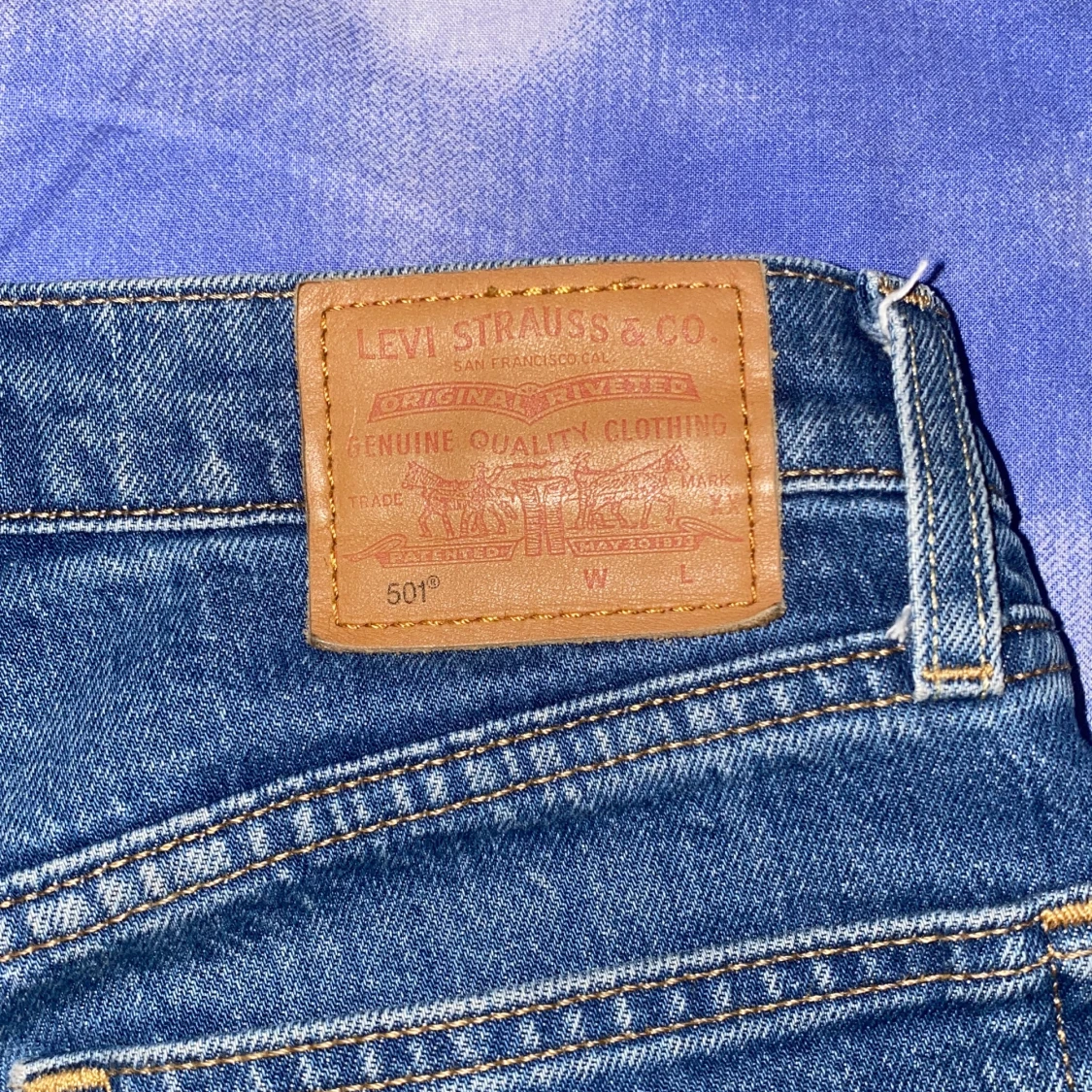 Säljer levi’s jeans 700kr köpta för 1300 - 91