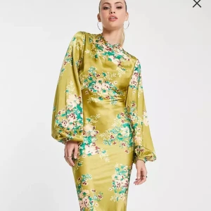 Asos klänning  - Helt ny onavänd