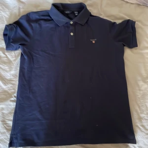 Gant piké 158/164 - En fin gant pike i bra skick nästan aldrig andvänd