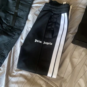 Palm Angels  - PA byxor  Condition 8/10 Storlek S Pris 1900