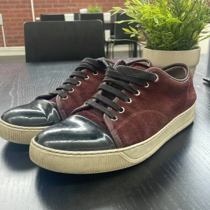 Lanvin  - Säljer mina lanvins i 43 passar 44 skick 8/10 