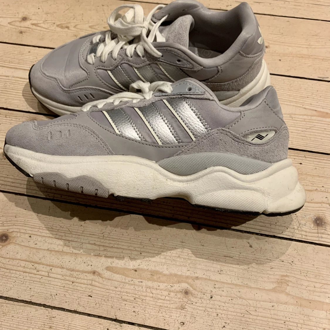 Adidas sneakers 38 2/3