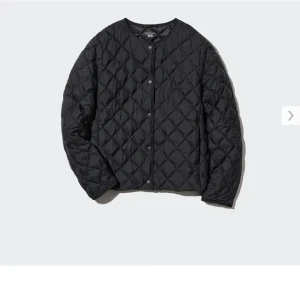 Uniqlo jacka - völdigt bra skick och perfekt till hösten!🌧️