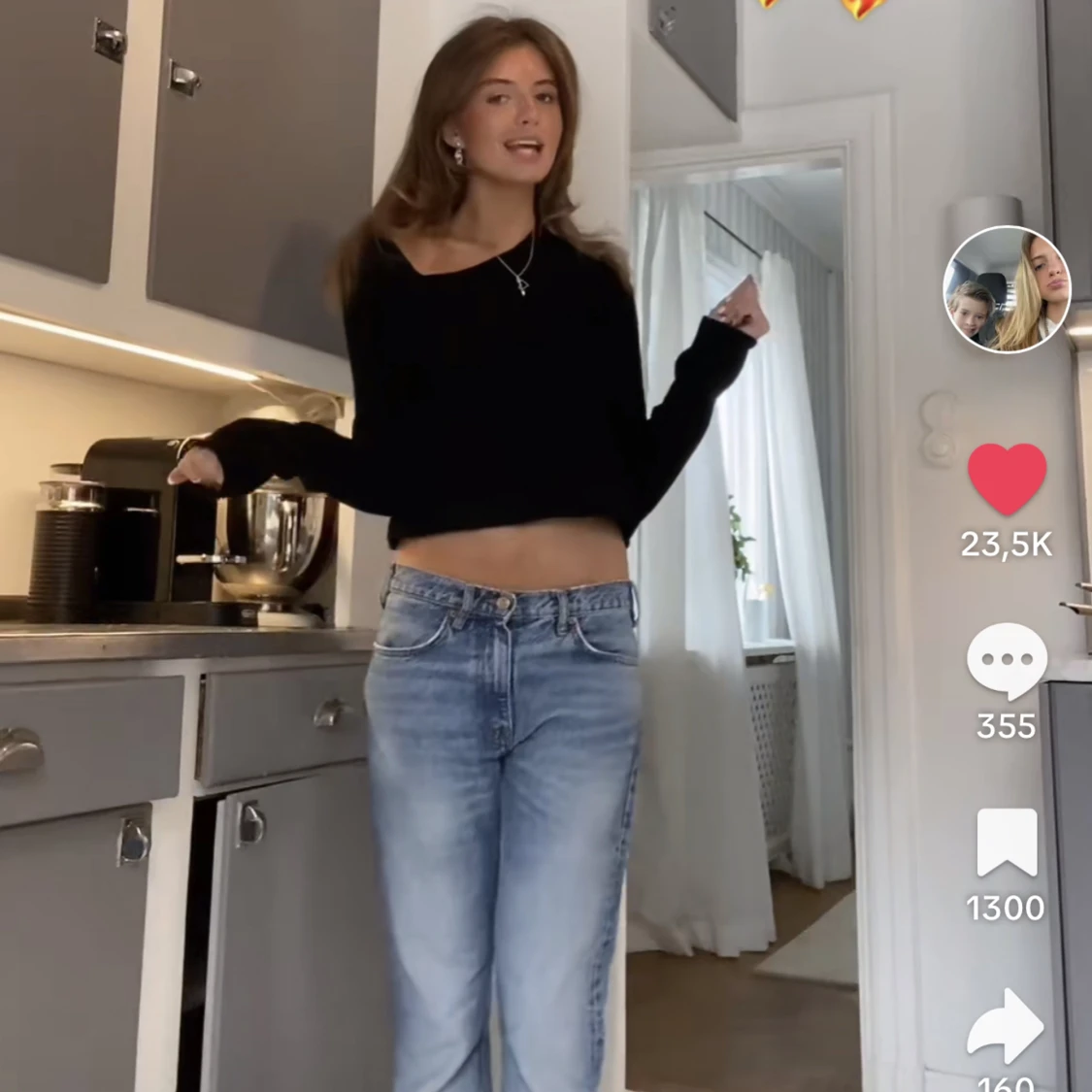 Svart stickad tröja 