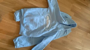 Corteiz dress  - Säljer den på grund av att den är för liten.  Den är liten i storleken 